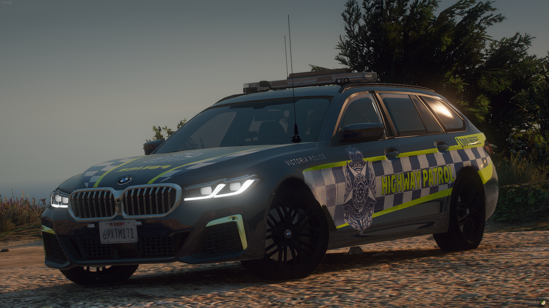 VicPol BMW 2021 G31-530D Uplift Marked Highway Patrol – Piping ...