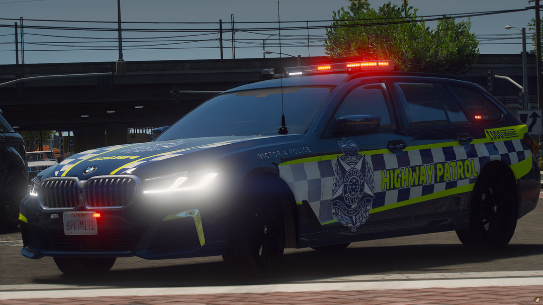 VicPol BMW 2021 G31-530D Uplift Marked Highway Patrol – Piping ...